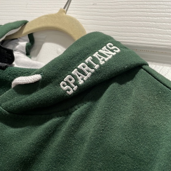 Michigan State Spartans hoodie - Picture 2 of 3